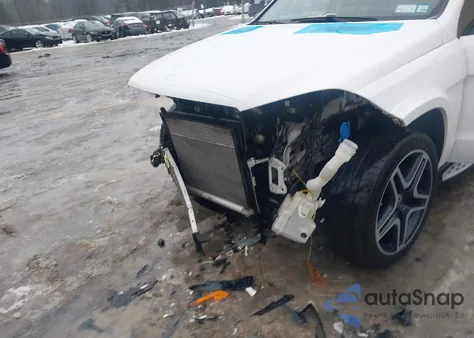 2017 Mercedes-Benz Gls 550 4Matic z USA, uszkodzony, nr VIN 4JGDF7DEXHA953928